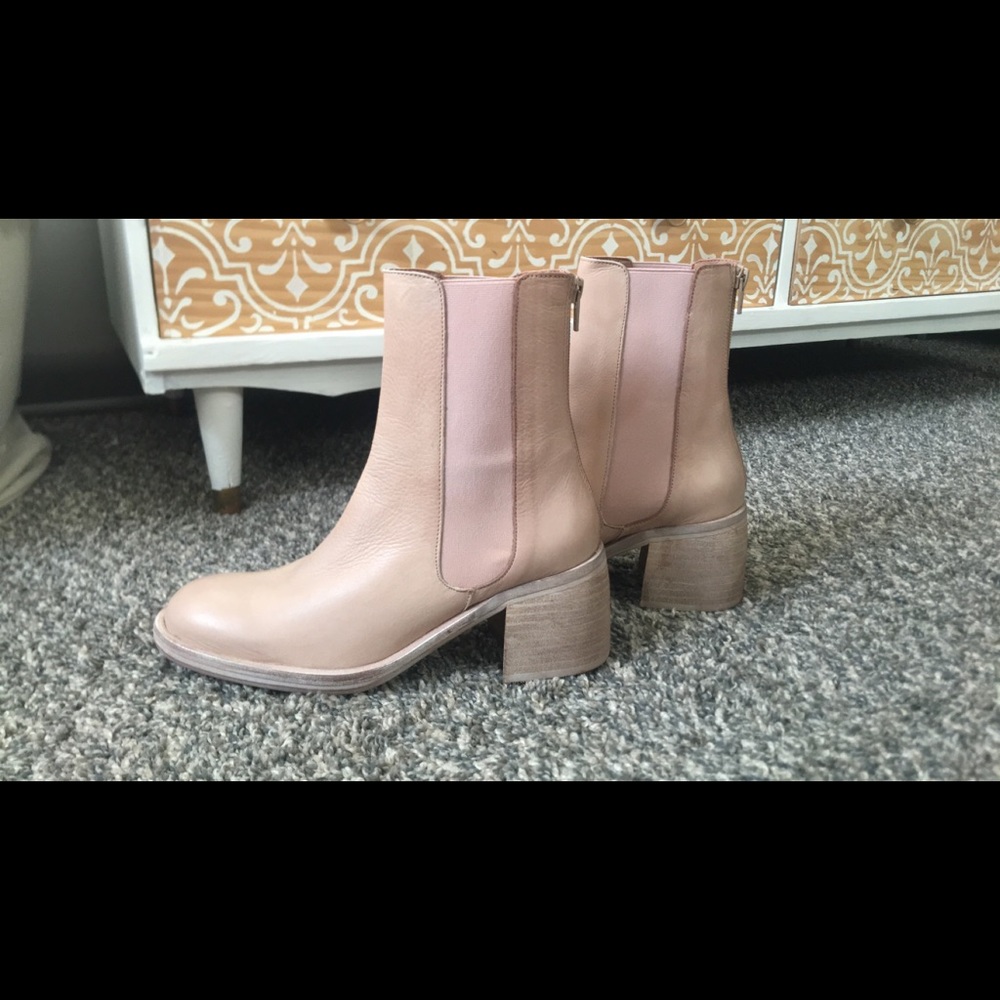Free People Essential Chelsea Boot
